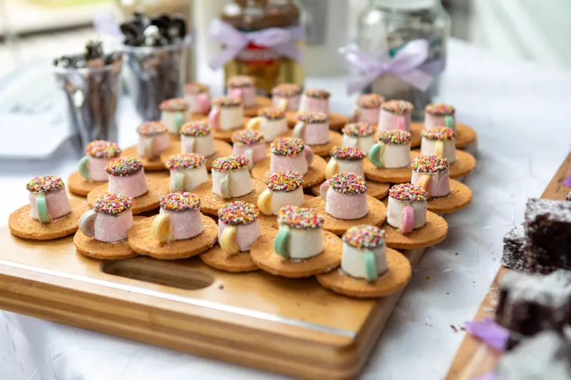 Fluff Fight: The Great Marshmallow Showdown Shaking Up the Dessert Scene